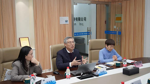 CA88生物医药首创人&CEO陈春麟博士，，，，，，药效部执行主任董文心博士，，，，，，公司事务部总监周南梅等