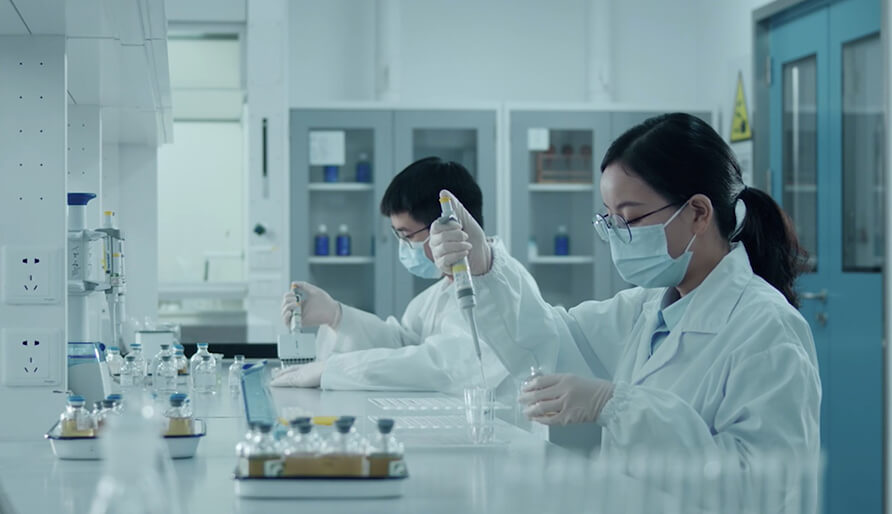 一廿偕行，，，，，一廿向美。。。CA8820周年宣传片上映！